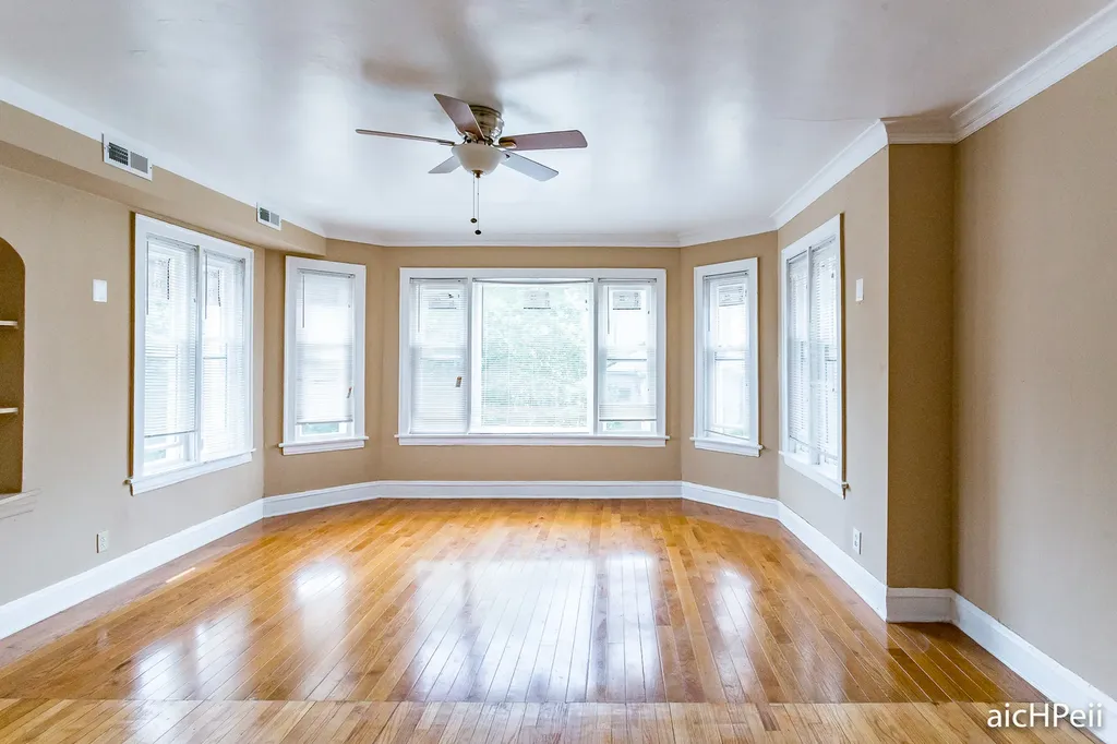 8023 South Wood Street Chicago IL 60620