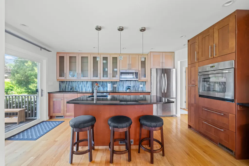 9338 Lowell Avenue Skokie IL 60076