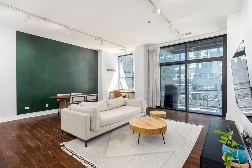 130 South Canal Street Chicago IL 60606