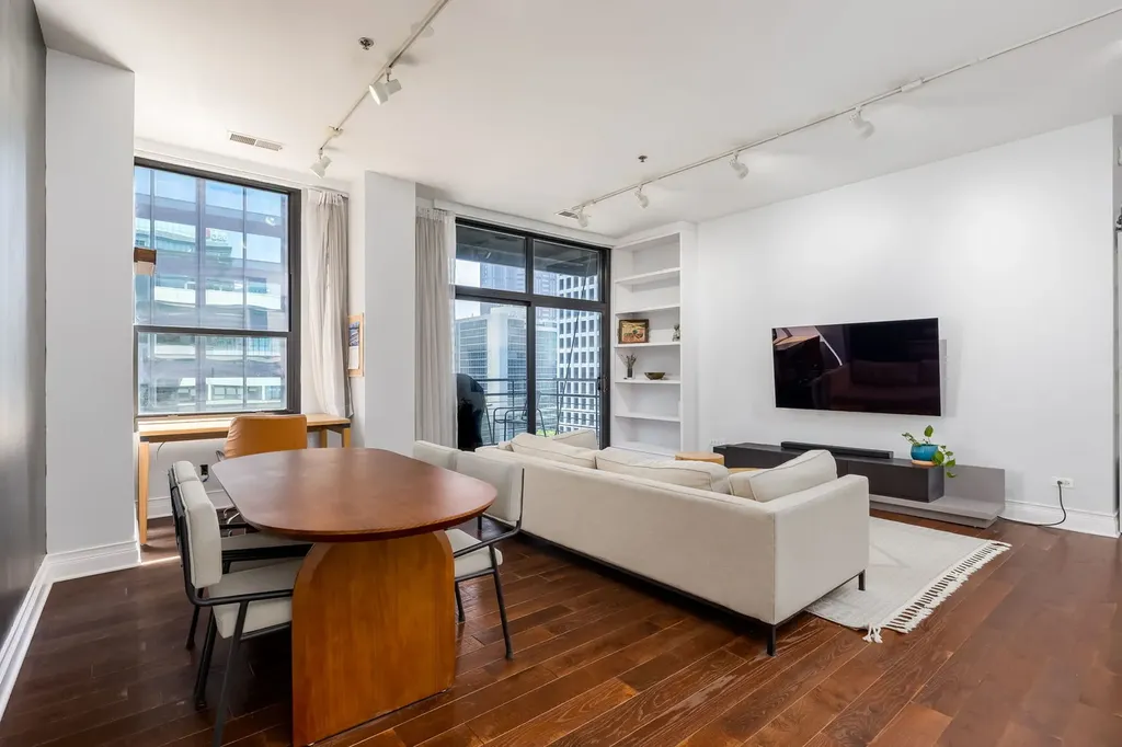 130 South Canal Street Chicago IL 60606