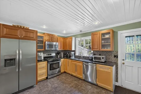 1615 Carney Avenue Rockford IL 61103