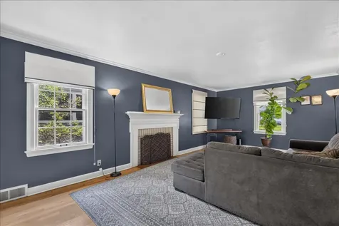 1615 Carney Avenue Rockford IL 61103