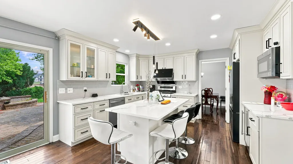 2219 Haider Avenue Naperville IL 60564
