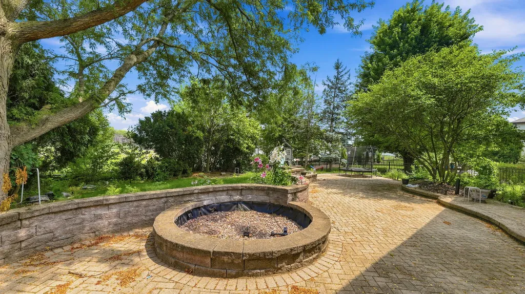 2219 Haider Avenue Naperville IL 60564