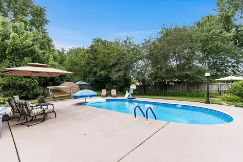 909 Madiera Drive Shorewood IL 60404