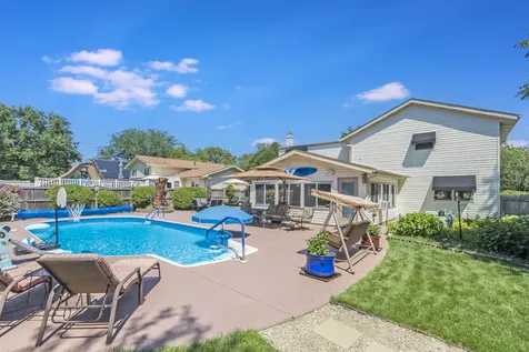 909 Madiera Drive Shorewood IL 60404