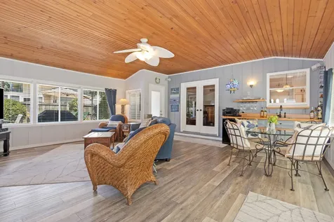909 Madiera Drive Shorewood IL 60404