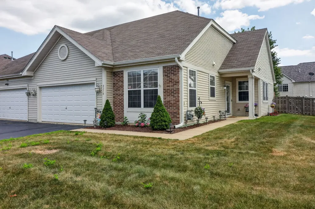 8218 Tremont Lane Joliet IL 60431