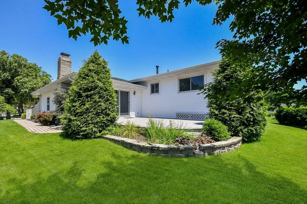 1071 Robey Avenue Downers Grove IL 60516