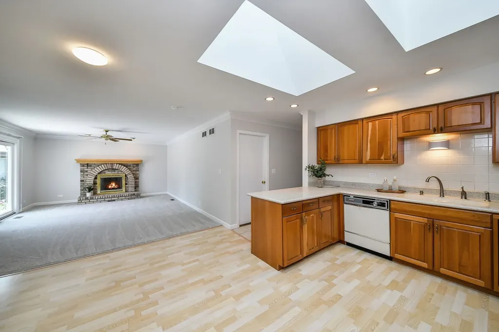 1071 Robey Avenue Downers Grove IL 60516