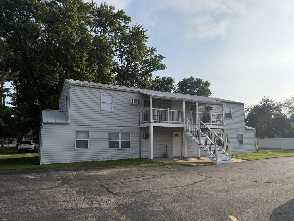 345 North Shabbona Street Coal City IL 60416