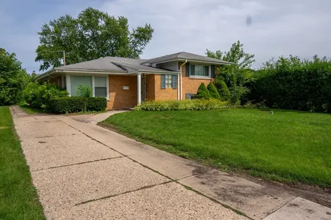 9733 Karlov Avenue Skokie IL 60076