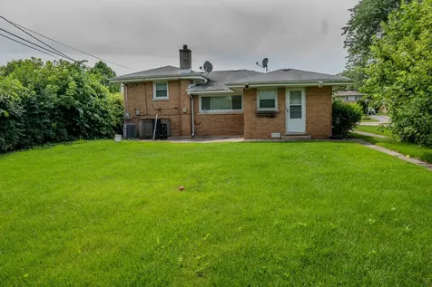 9733 Karlov Avenue Skokie IL 60076
