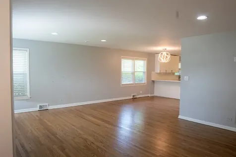 9733 Karlov Avenue Skokie IL 60076