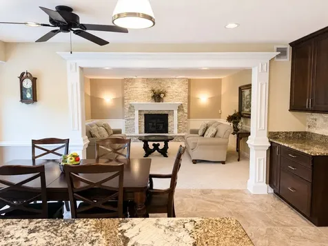 430 Waterford Drive Willowbrook IL 60527