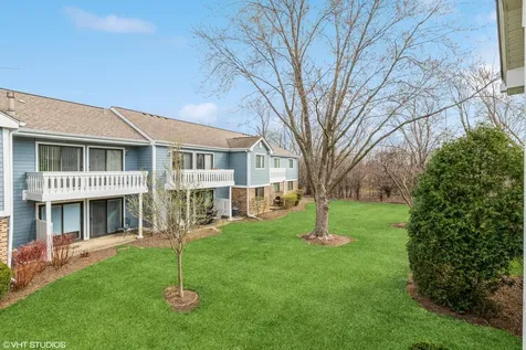 261 Driftwood Lane Schaumburg IL 60193