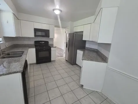 2213 Camden Lane Hanover Park IL 60133