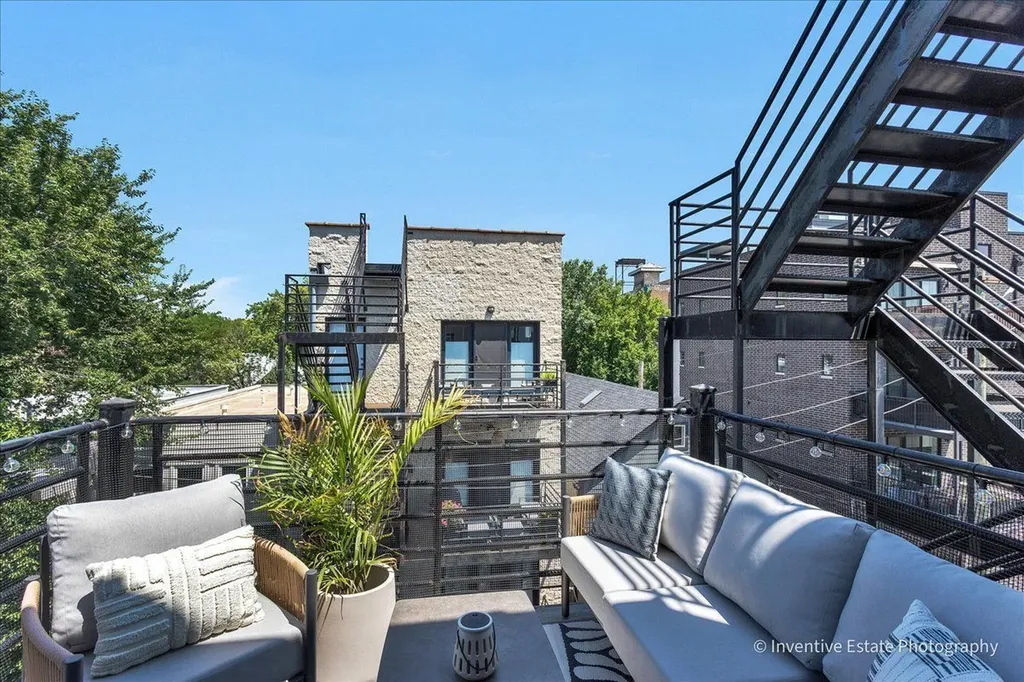 2147 North Talman Avenue Chicago IL 60647