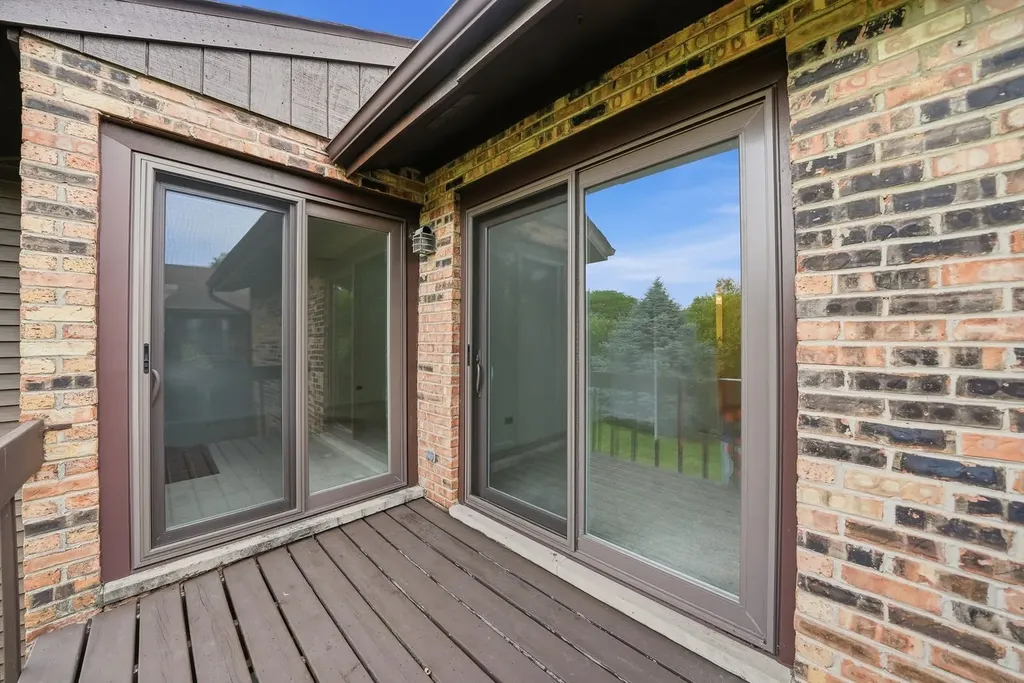 6224 Trinity Drive Lisle IL 60532