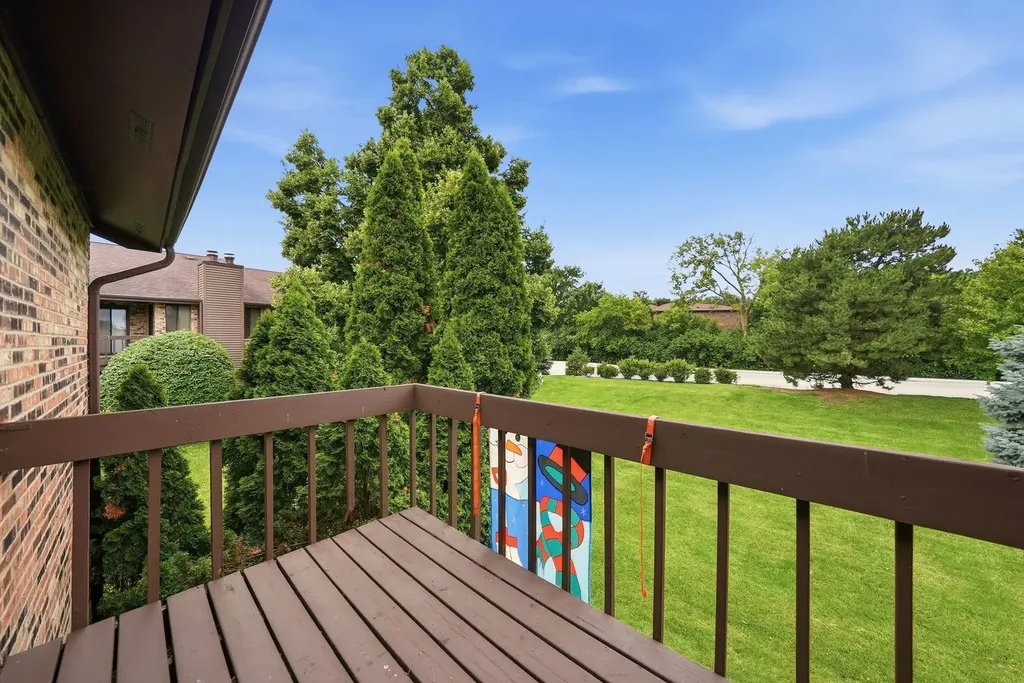 6224 Trinity Drive Lisle IL 60532
