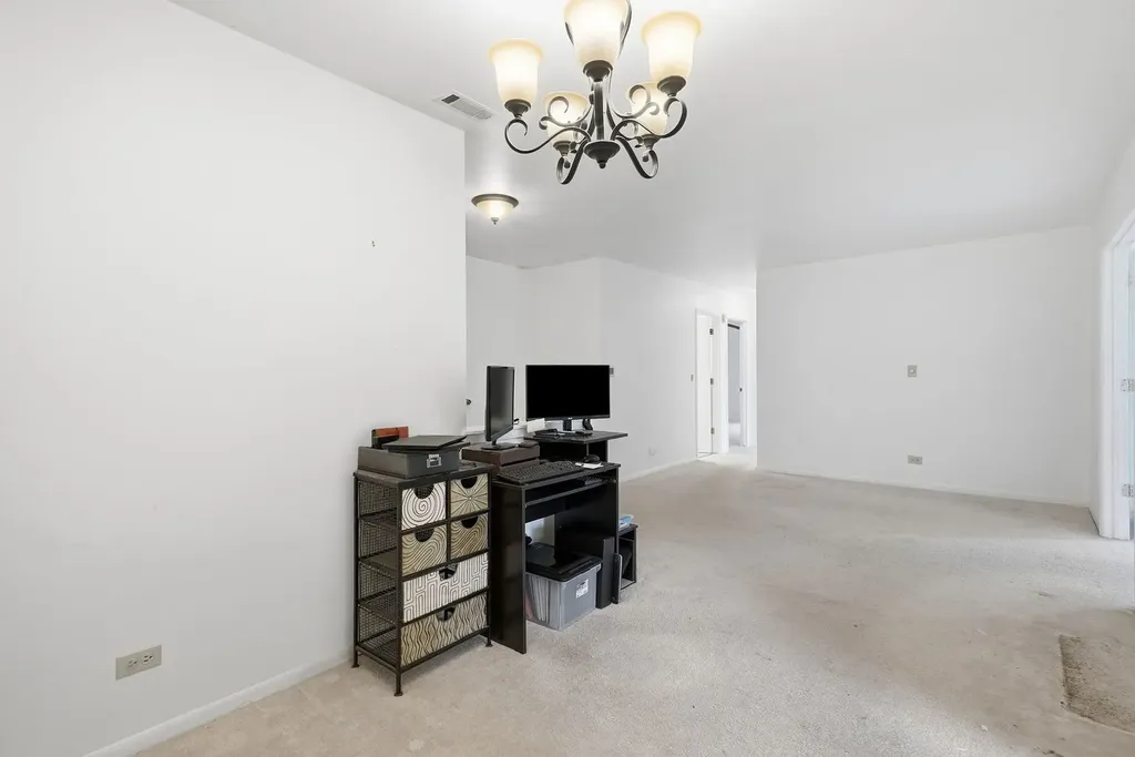 6224 Trinity Drive Lisle IL 60532