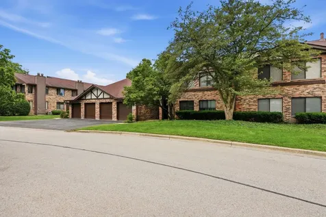 6224 Trinity Drive Lisle IL 60532