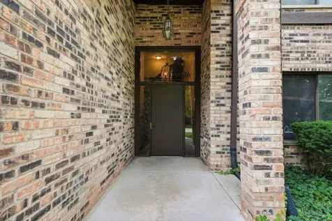 6224 Trinity Drive Lisle IL 60532