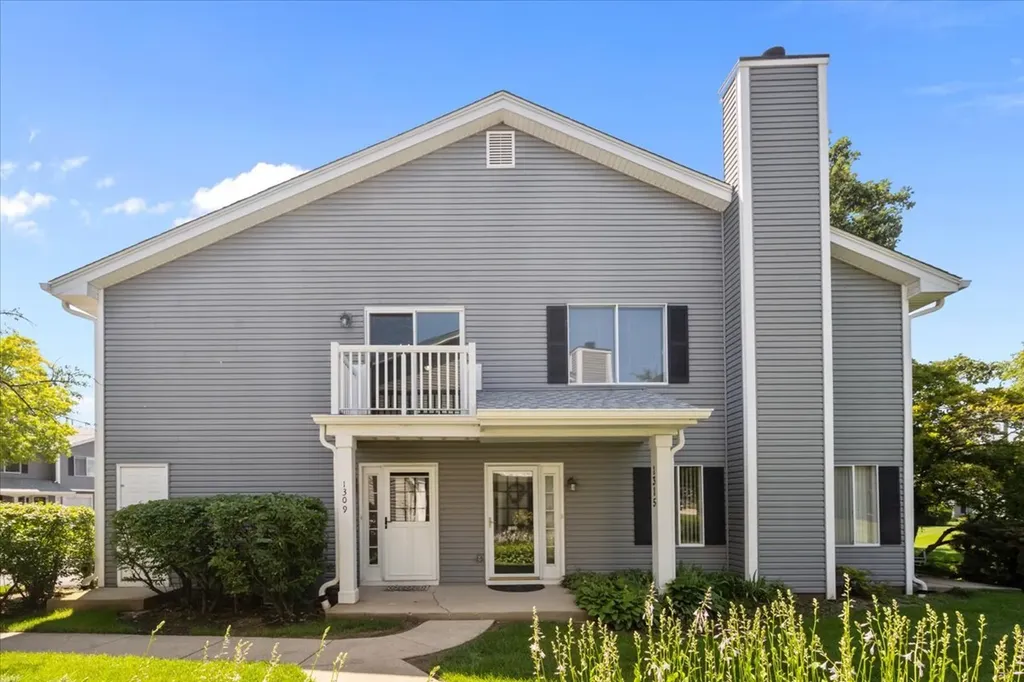 1309 Barclay Lane Deerfield IL 60015