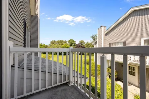 1309 Barclay Lane Deerfield IL 60015