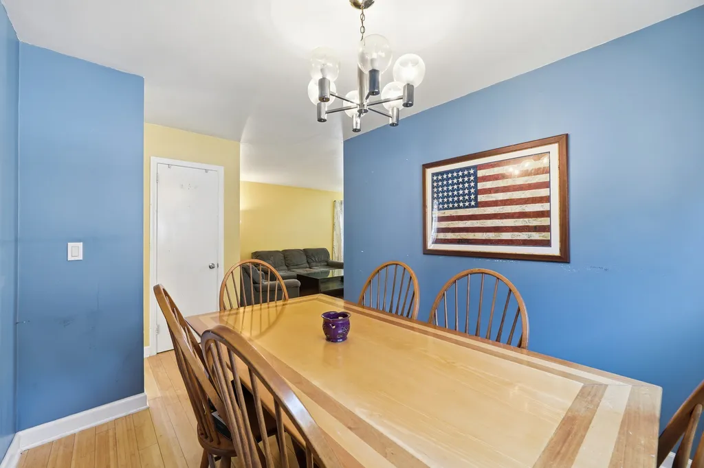 3123 West Howard Street Chicago IL 60645
