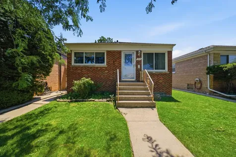3123 West Howard Street Chicago IL 60645