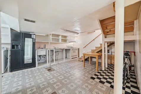 3123 West Howard Street Chicago IL 60645