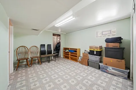 3123 West Howard Street Chicago IL 60645