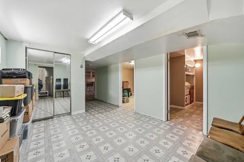 3123 West Howard Street Chicago IL 60645
