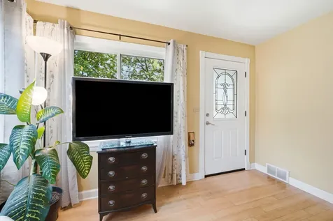 3123 West Howard Street Chicago IL 60645