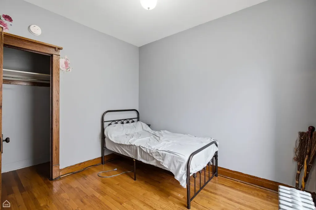 2211 West Cortez Street Chicago IL 60622