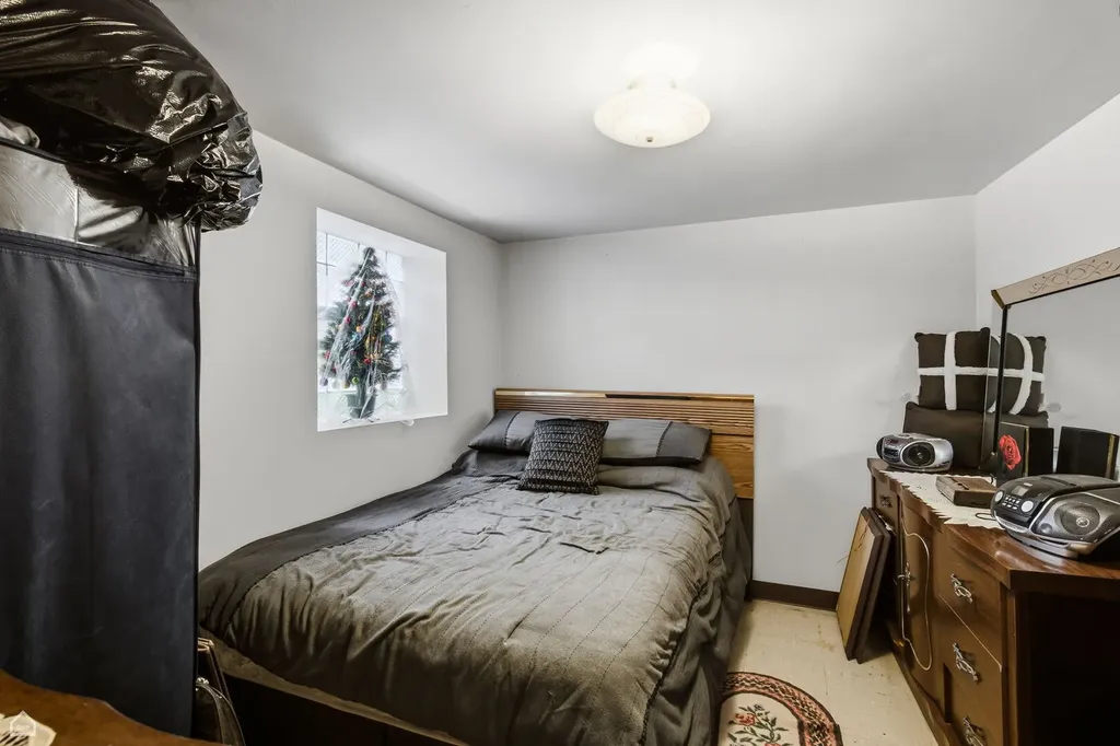 2211 West Cortez Street Chicago IL 60622