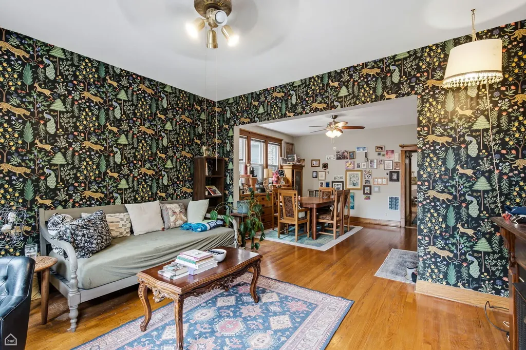 2211 West Cortez Street Chicago IL 60622