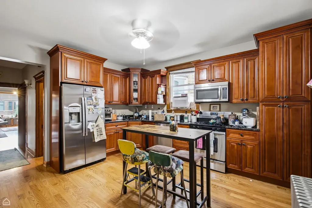 2211 West Cortez Street Chicago IL 60622