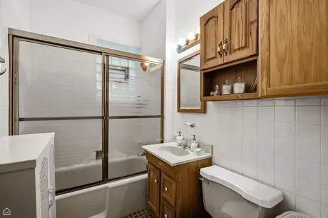 2211 West Cortez Street Chicago IL 60622