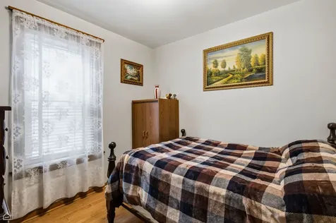 2211 West Cortez Street Chicago IL 60622