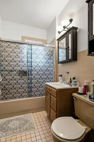2211 West Cortez Street Chicago IL 60622