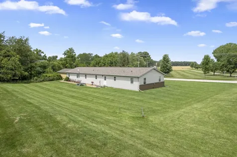 1620 Suydam Road Sandwich IL 60548
