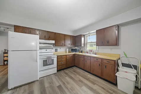 1620 Suydam Road Sandwich IL 60548