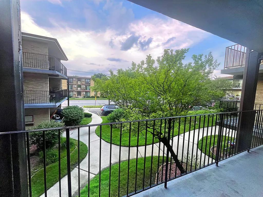 3175 West 115th Street Merrionette Park IL 60803