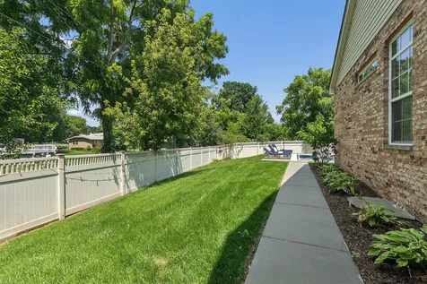 601 East 4th Avenue New Lenox IL 60451