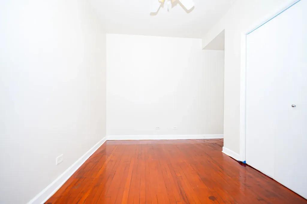 1348.5 West Estes Avenue Chicago IL 60626