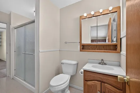 356 38TH Avenue East Moline IL 61244
