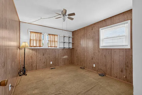 356 38TH Avenue East Moline IL 61244