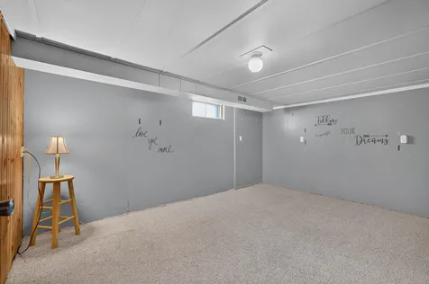 356 38TH Avenue East Moline IL 61244